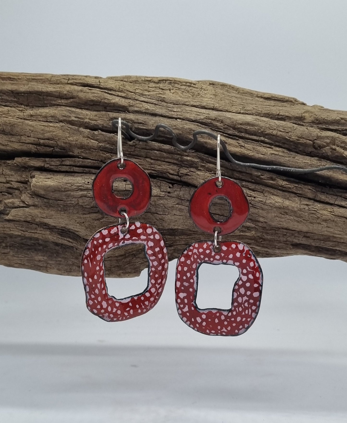Hip to be Square Enamel Earrings Red