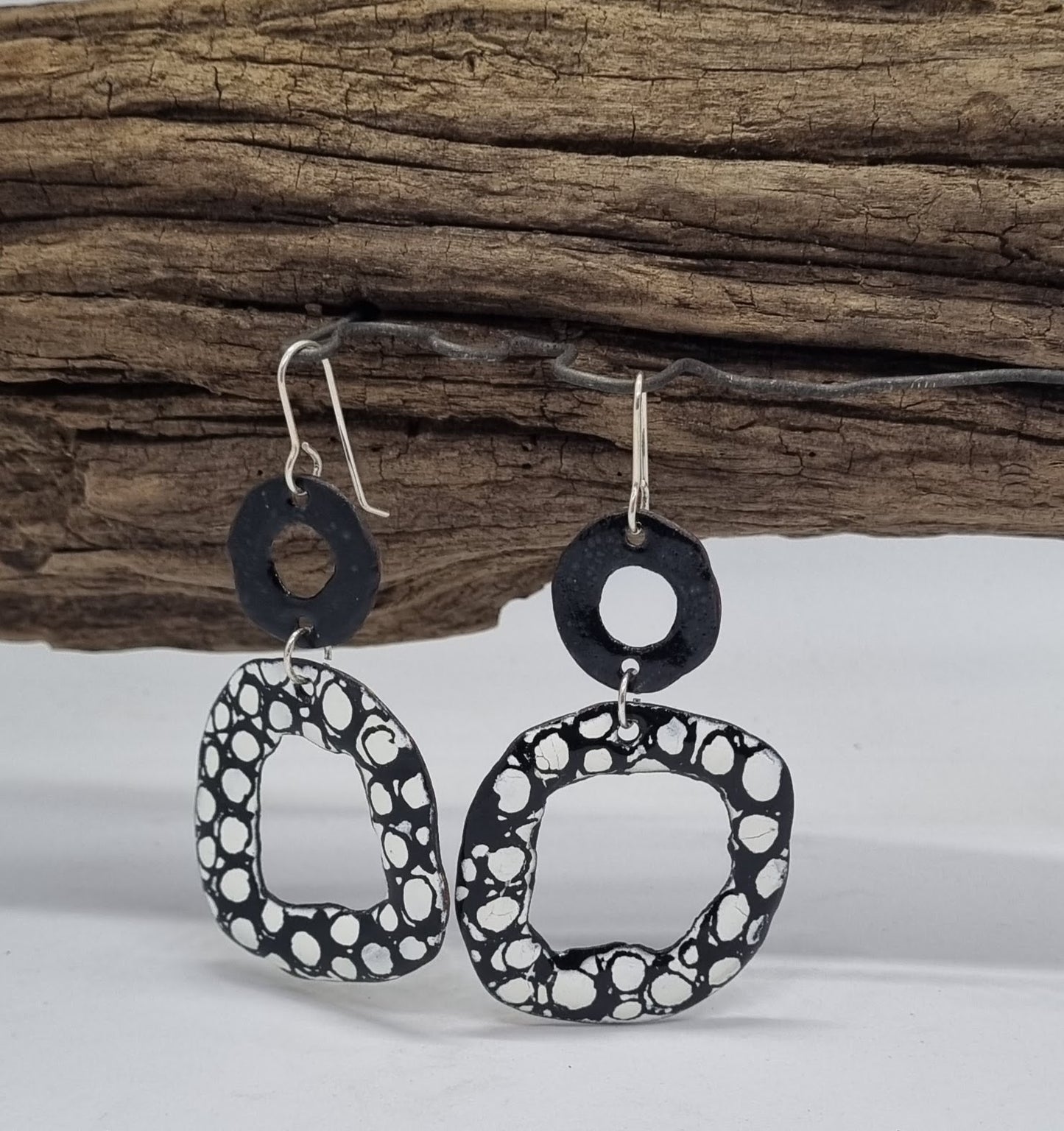 Hip to be Square Enamel Earrings Black and White